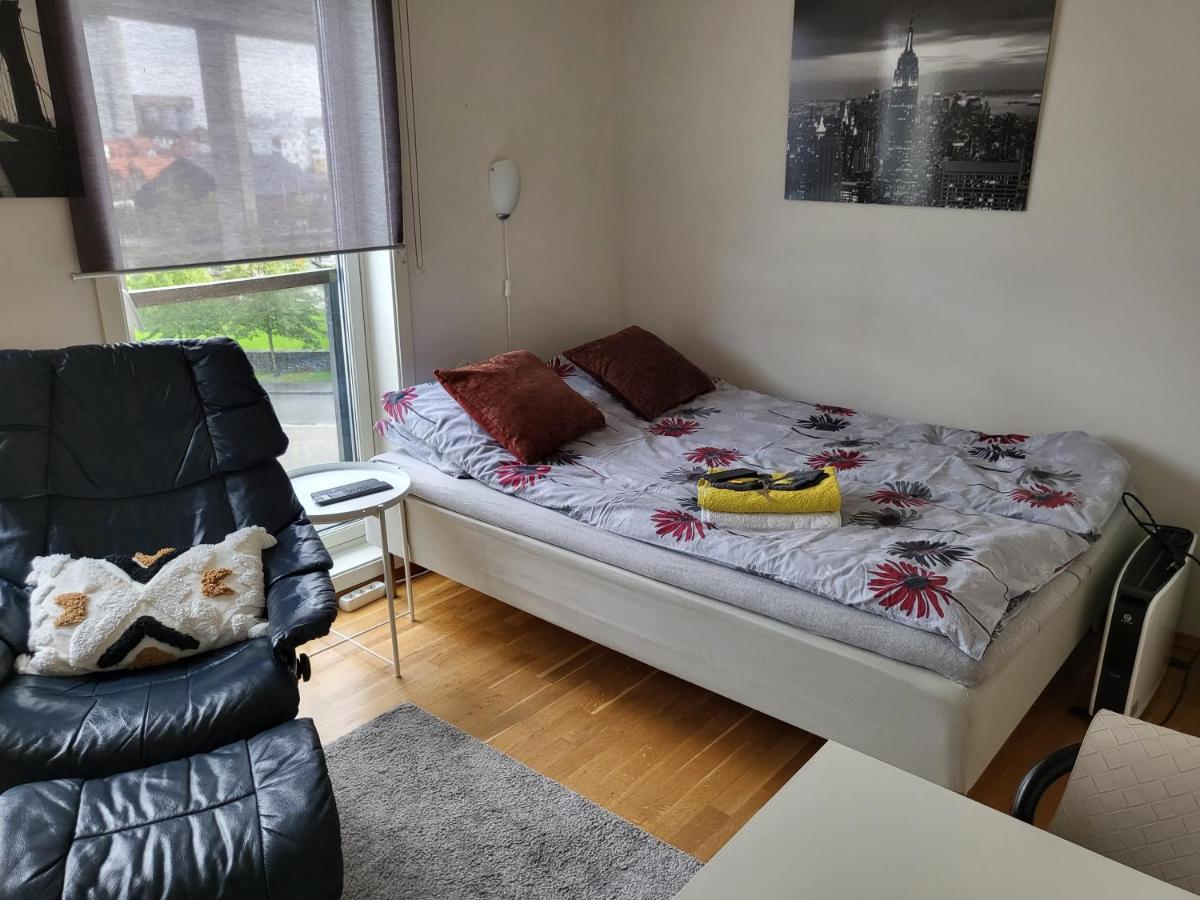One-room Dorm With Kitchenette, Bath, Bed 140x200