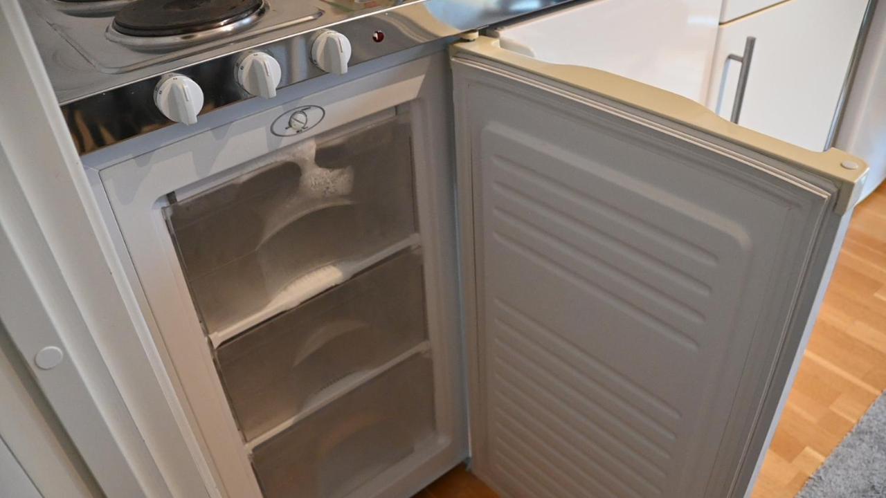 One-room Dorm With Kitchenette, Bath, Bed 140x200 Leilighet