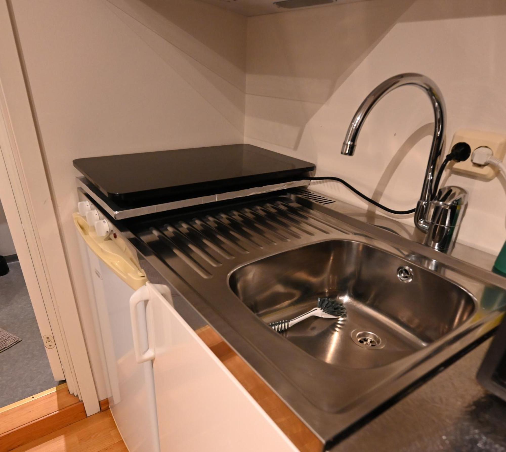 One-room Dorm With Kitchenette, Bath, Bed 140x200 Leilighet Stavanger